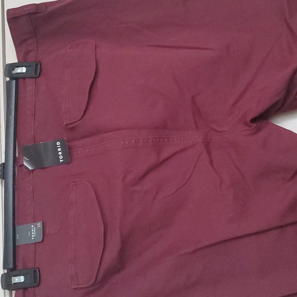 *NWT* Zin Mr St Twil Sim Chn Crop 25in - Picture 12 of 16